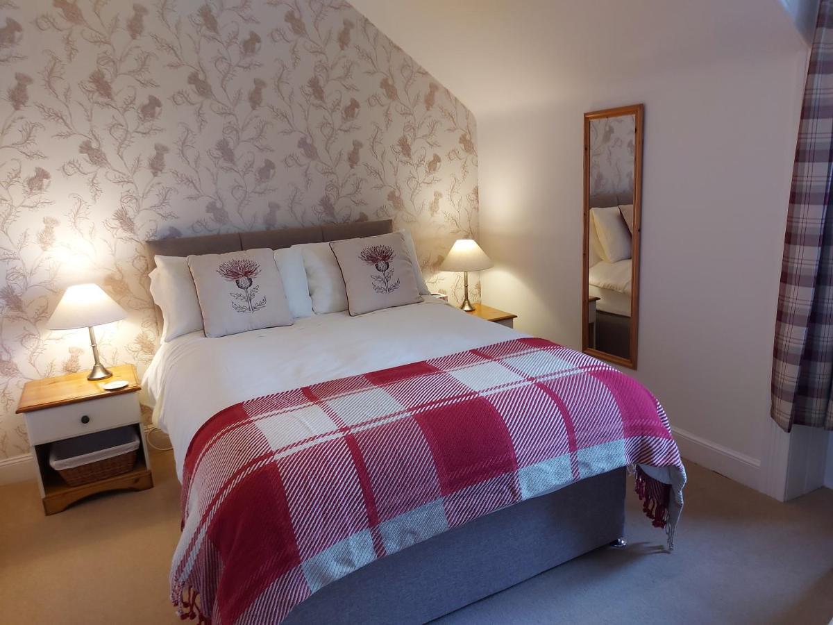 Firtree Bed And Breakfast At Galvelbeg House Crieff Kültér fotó