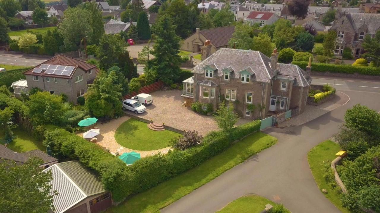 Firtree Bed And Breakfast At Galvelbeg House Crieff Kültér fotó