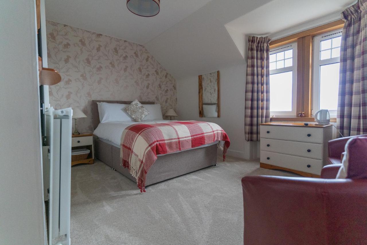 Firtree Bed And Breakfast At Galvelbeg House Crieff Kültér fotó