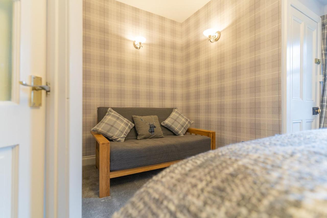 Firtree Bed And Breakfast At Galvelbeg House Crieff Kültér fotó